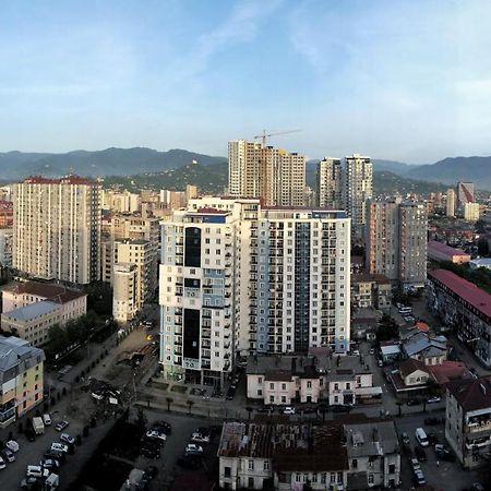 Удобные Апартаменты С Видом На Море Батуми Екстериор снимка