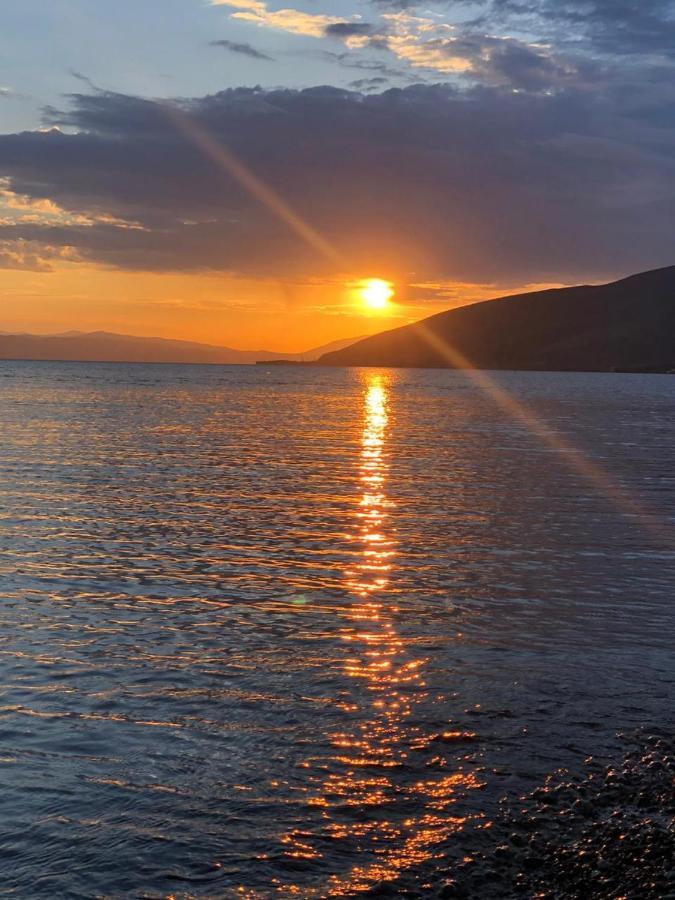 Удобные Апартаменты С Видом На Море Батуми Екстериор снимка