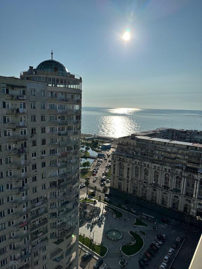 Удобные Апартаменты С Видом На Море Батуми Екстериор снимка